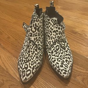 Marc fisher leopard print booties
